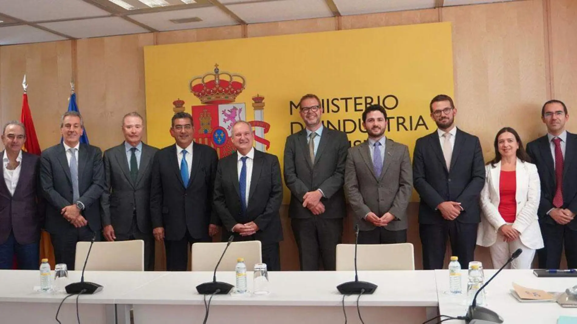 El gobernador, Sergio Salomón Céspedes Peregrina, se reunió con Jordi Hereu, Ministro de Industria y Turismo de España